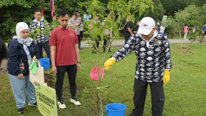 Wali Kota Makassar Ikuti Penanaman Pohon dan Senam Bersama di Rakernas APEKSI XVIII Medan Rakernas APEKSI XVIII