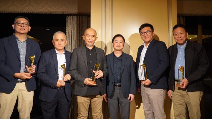 Kalla Translog Raih Platinum Fleet Toyota di Jepang, Konsisten Melayani Pelanggan Selama 23 Tahun Kalla Translog