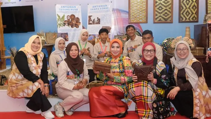 Perkuat Kriya Lokal Luwu Timur, PT Vale Hadirkan Anyaman Teduhu di Ajang Dekranas yang Dipusatkan di Makassar Dekranasda