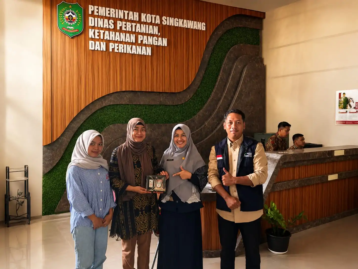 Program Dosen Berkarya Fakultas Ilmu Sosial dan Ilmu Politik Universitas Brawijaya Dorong Penguatan Kolaborasi Blue Economy di Pesisir Singkawang