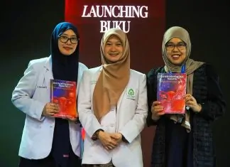 Buku Sistem Reproduksi Wanita Karya Dokter Dewi Setiawati Resmi Diluncurkan di FKIK UIN Alauddin