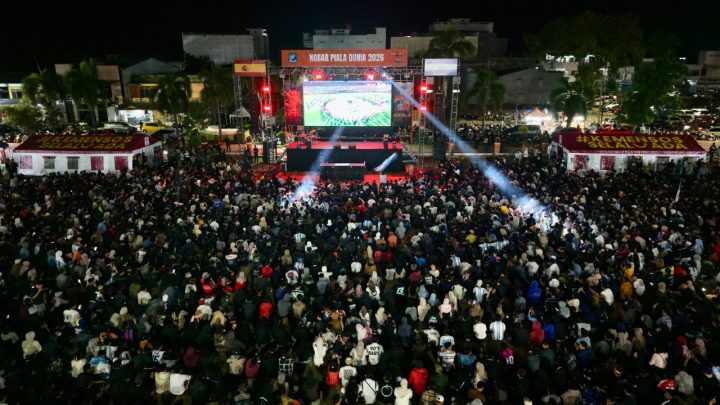 Nobar Piala Dunia 2026 di Bulukumba Pecahkan Antusiasme Warga, UMKM Ikut Panen Rezeki Nobar Piala Dunia 2026 Bulukumba