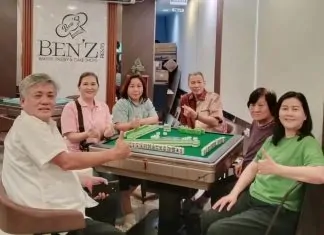 Benz Cafe Makassar