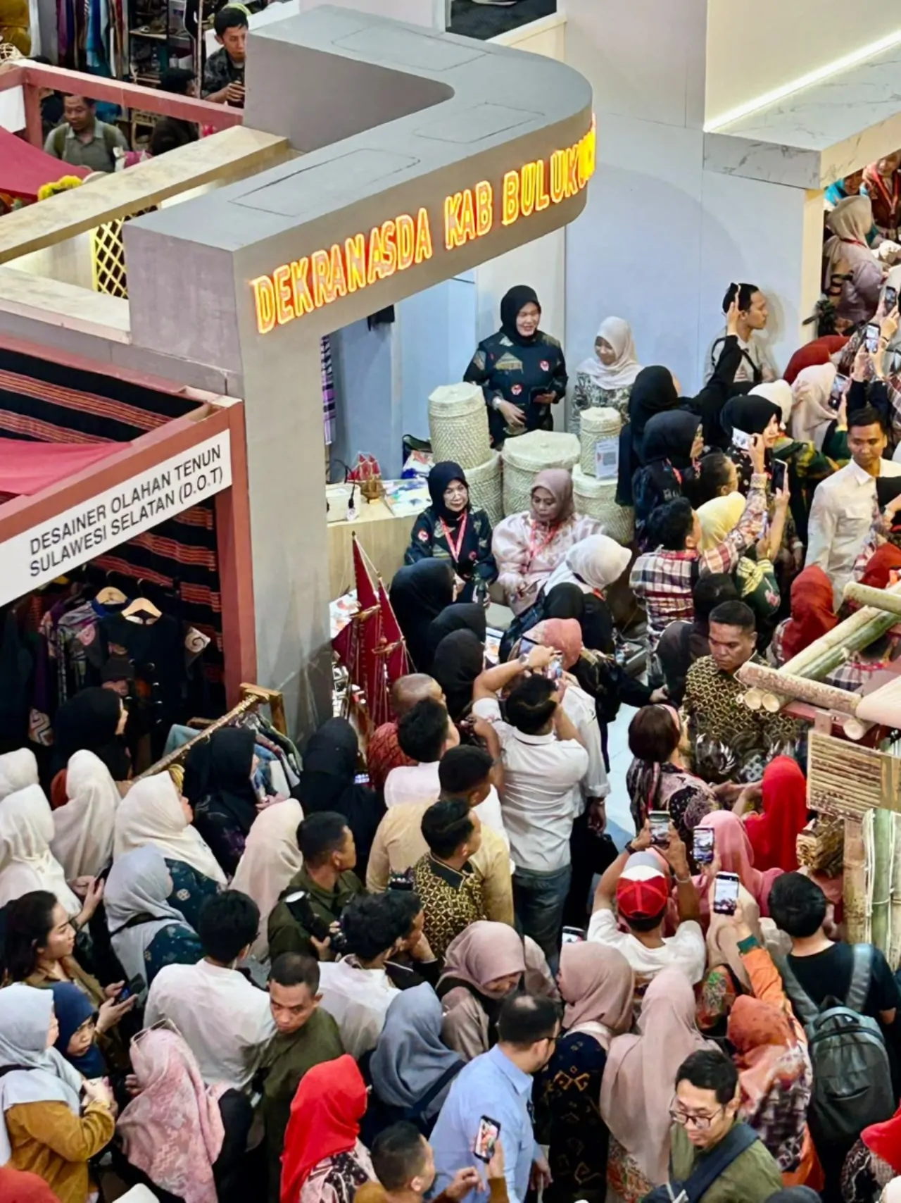 Produk Kriya dan UMKM Unggulan Bulukumba Curi Perhatian di Pameran HUT ke-46 Dekranas