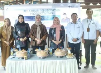 Ketua Dekranasda Bulukumba Buka Pelatihan Peningkatan Produktivitas bagi Pelaku Industri Kecil