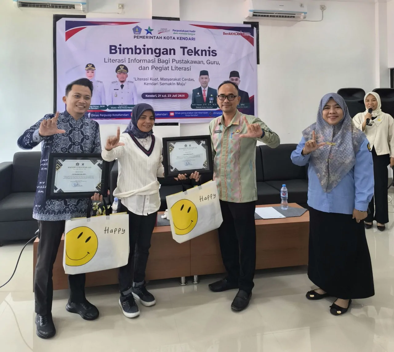 Bimtek Literasi Informasi di Kendari, Dr. Nasrullah Tekankan Pentingnya Kecakapan Mengelola Informasi