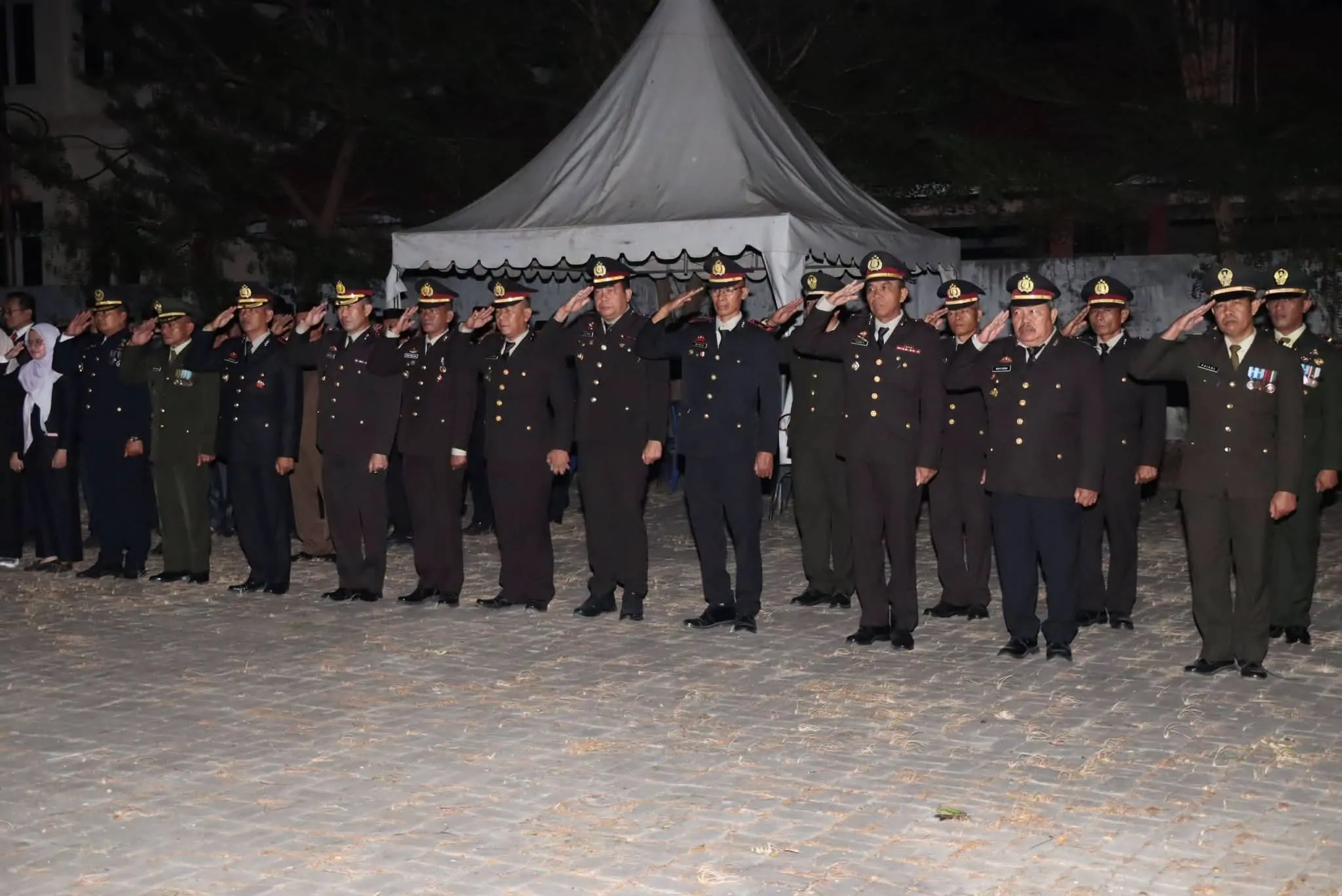 Bupati, Wabup dan Forkopimda Jeneponto Ikuti Apel Kehormatan dan Renungan Suci HUT ke-81 RI