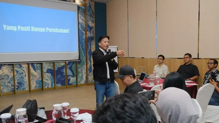 Local Media Community Bahas Strategi Media Menghadapi Badai Efisiensi di Makassar Local Media Summit