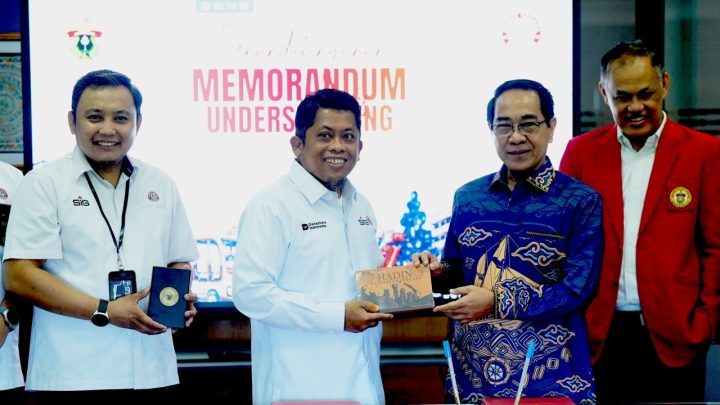 Semen Tonasa dan Unhas Perkuat Kolaborasi melalui Penandatanganan MoU Semen Tonasa