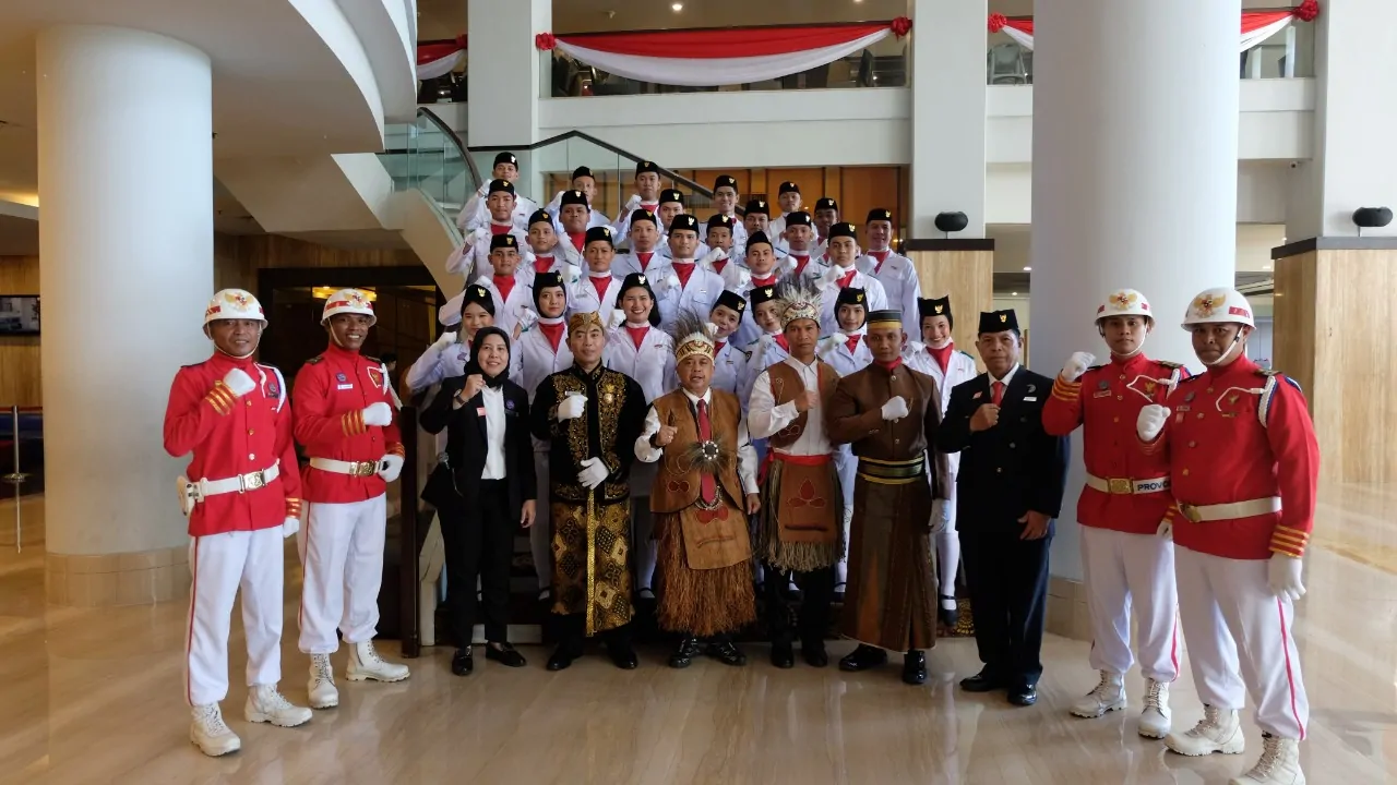 Claro Makassar Gelar Upacara HUT ke-81 RI, Anggiat Sinaga Tekankan Toleransi dan Peduli Lingkungan