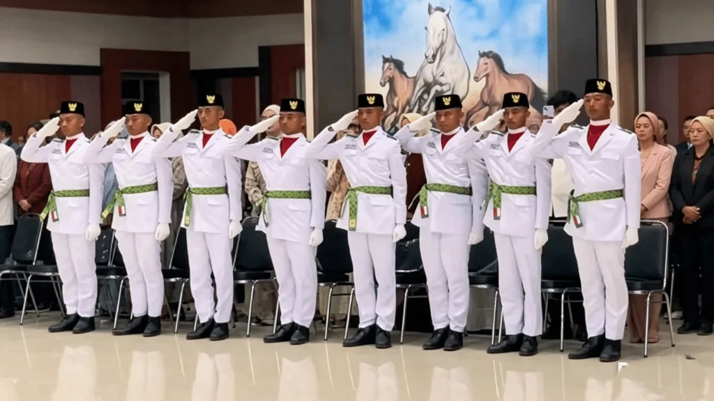 Bupati Jeneponto Kukuhkan 70 Anggota Paskibraka 2026, Titip Pesan Kebangsaan