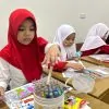 Lomba Makan Kerupuk