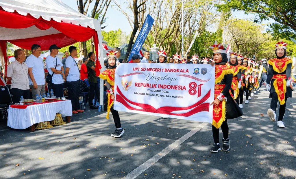 Meriahkan HUT ke-81 RI, Pemkab Jeneponto Gelar Gerak Jalan Indah, Peserta Sangat Antusias