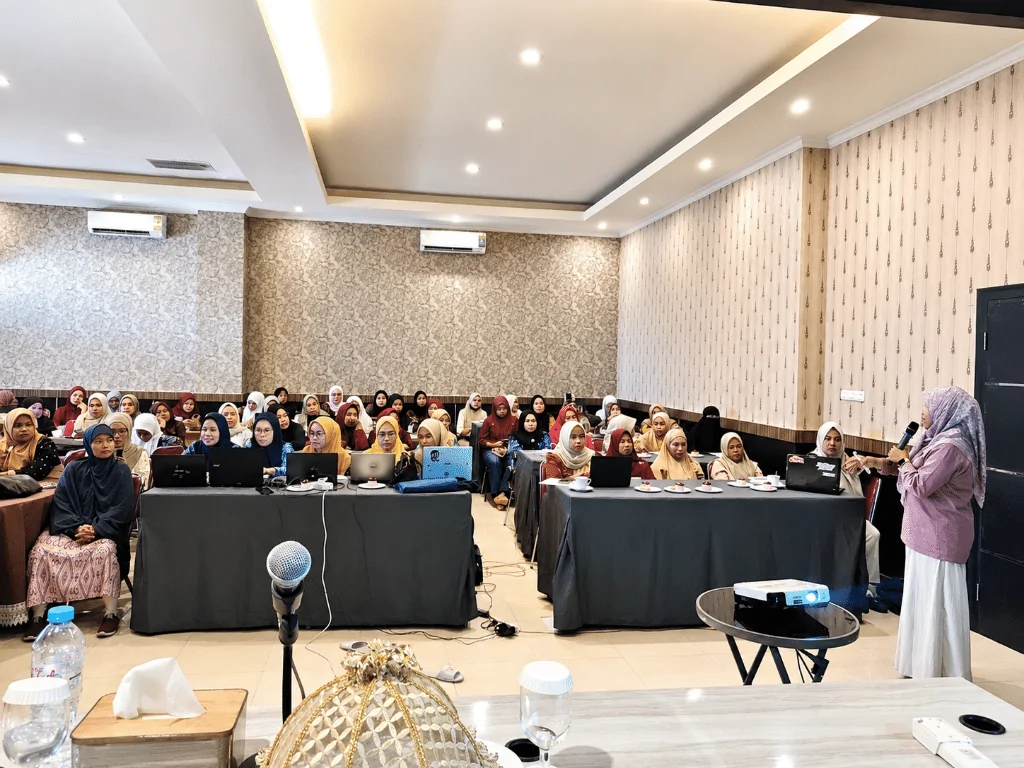 Dinkes Sulsel Jadi Pemateri Orientasi Kader Posyandu Tentang Implementasi Pencatatan dan Pelaporan di Jeneponto