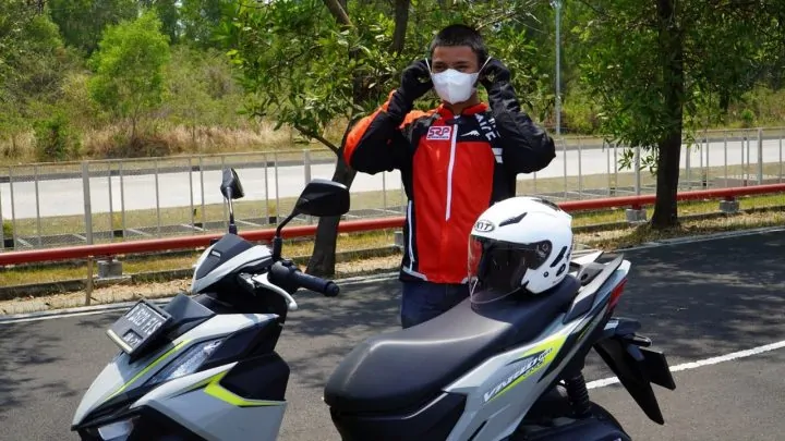 Berkendara Saat Hujan Abu Vulkanik, AHM Bagikan Tips agar Tetap Aman perawatan cat doff motor