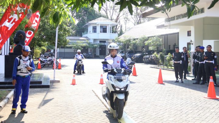 Asmo Sulsel Dorong Kesadaran Tertib Berlalu Lintas Lewat Edukasi Safety Riding Asmo Sulsel safety riding